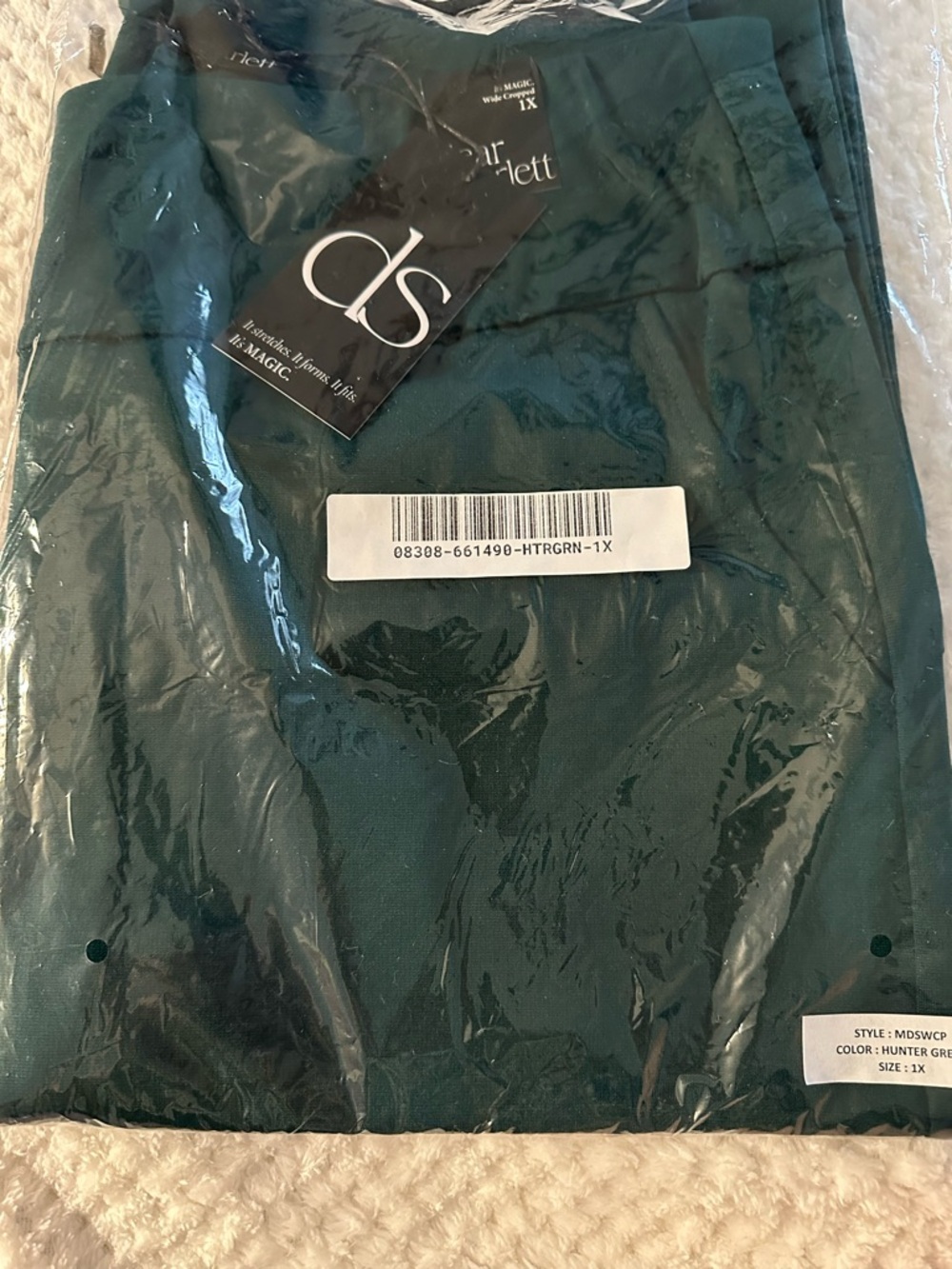 NWT DEAR SCARLET WIDE LEG CROP